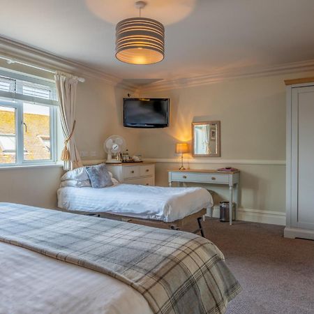 Botany Bay Hotel Бродстеърс Екстериор снимка