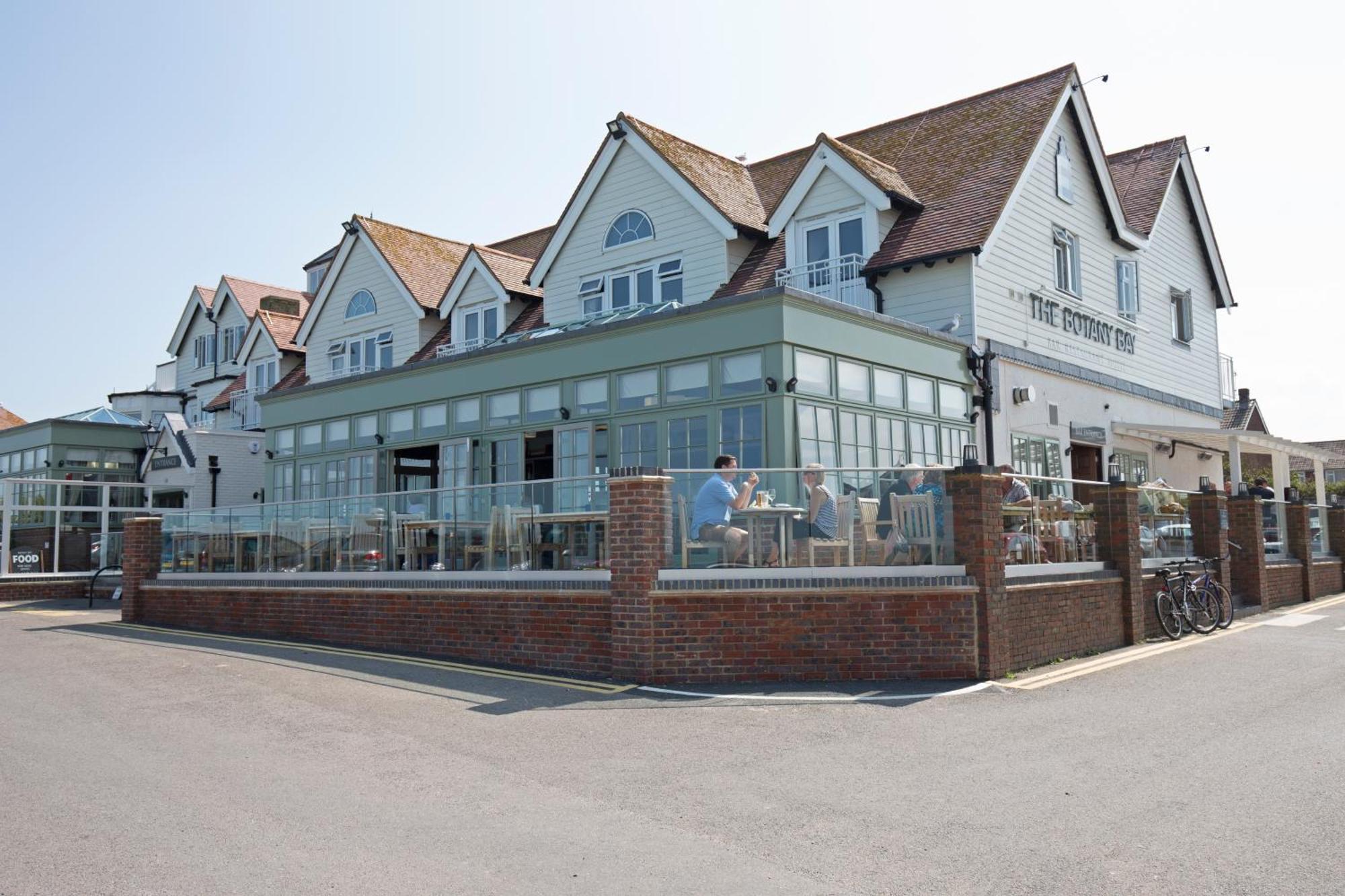 Botany Bay Hotel Бродстеърс Екстериор снимка