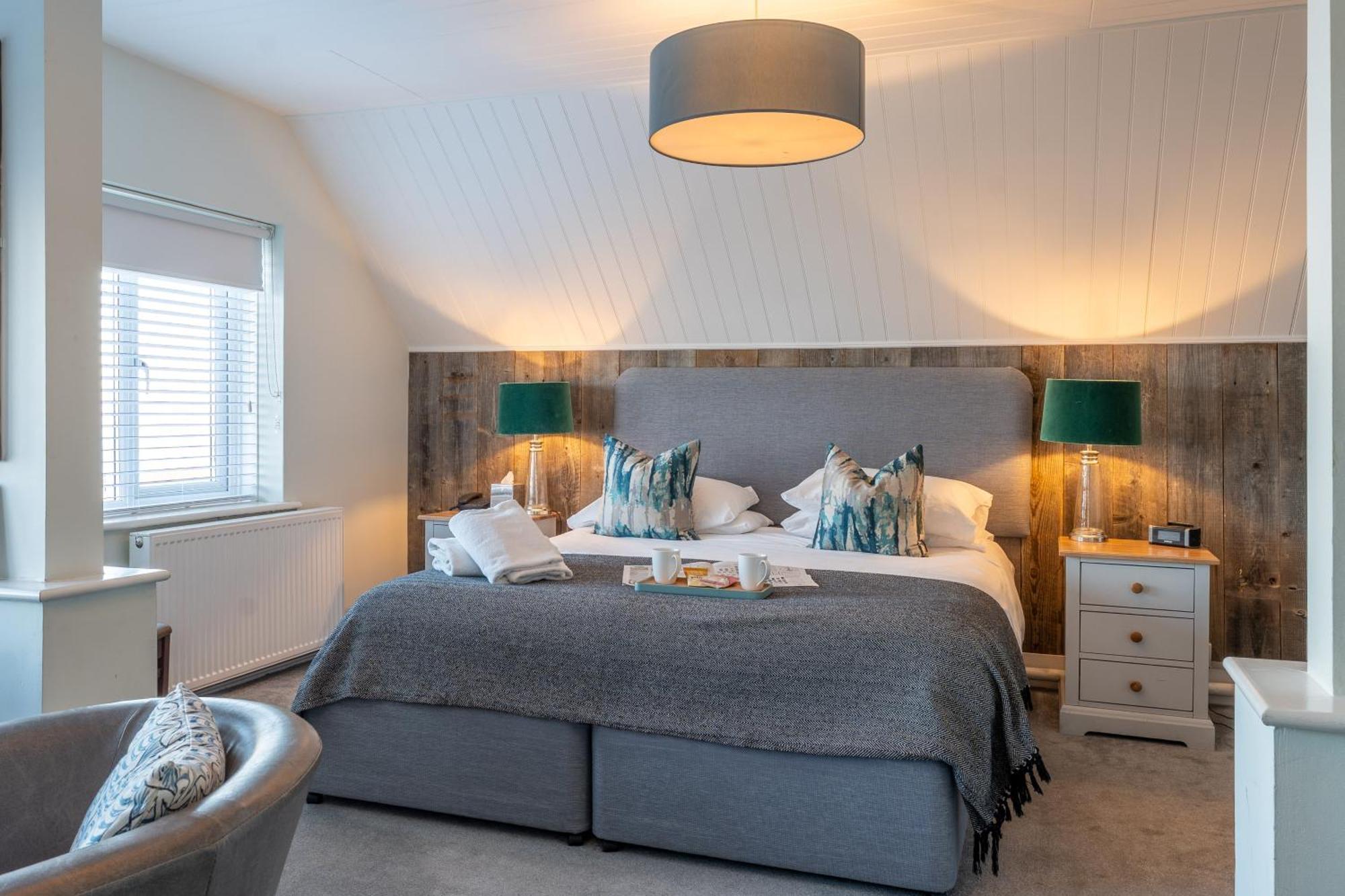 Botany Bay Hotel Бродстеърс Екстериор снимка