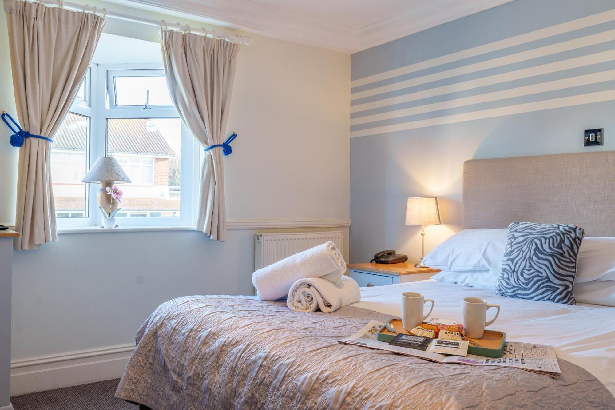 Botany Bay Hotel Бродстеърс Екстериор снимка