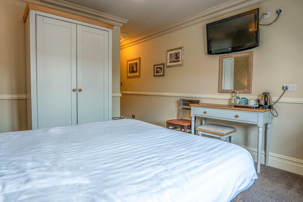 Botany Bay Hotel Бродстеърс Екстериор снимка